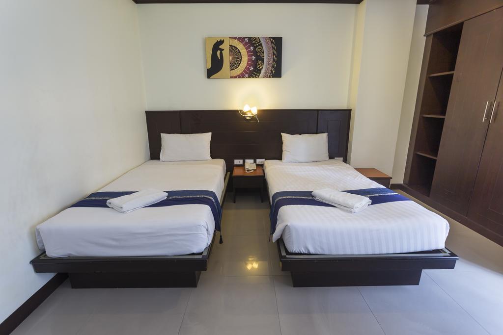 Sharaya Patong Hotel Екстер'єр фото