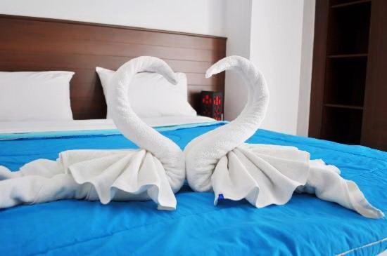 Sharaya Patong Hotel Екстер'єр фото