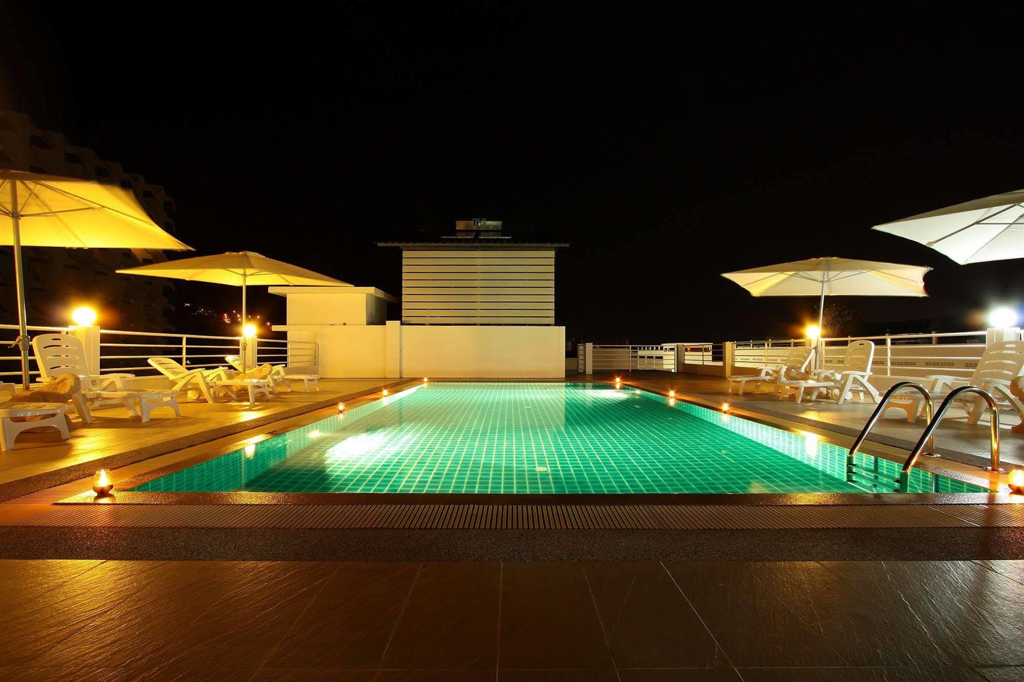 Sharaya Patong Hotel Екстер'єр фото
