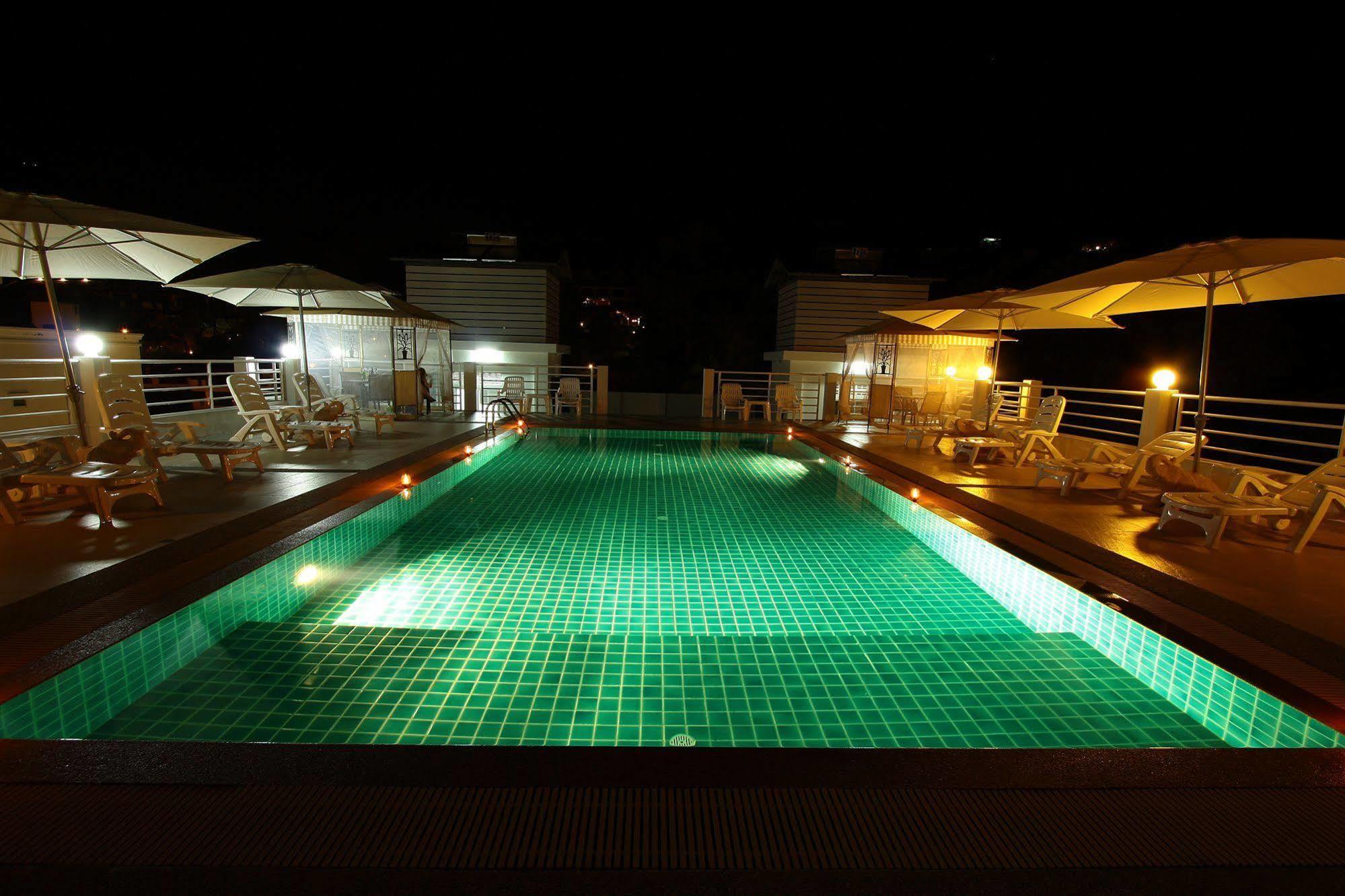 Sharaya Patong Hotel Екстер'єр фото